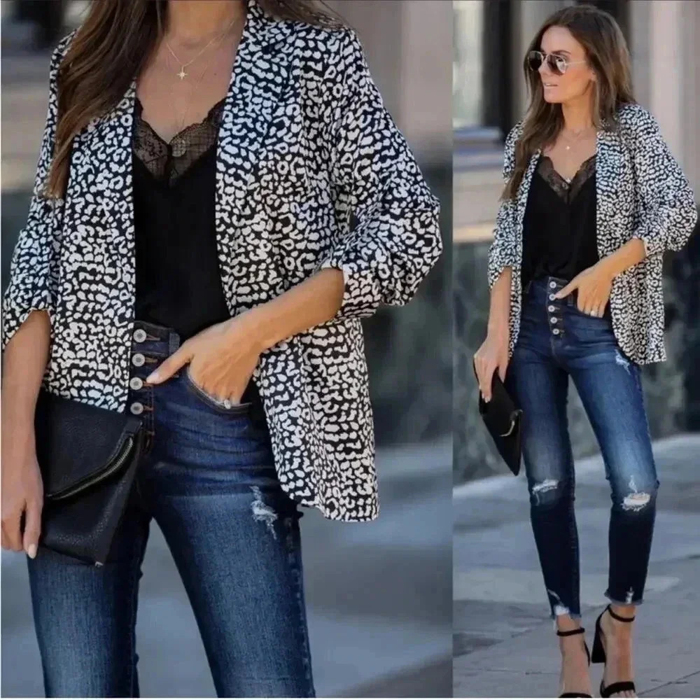VICI Resilient Leopard Blazer Medium EUC